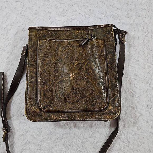 Relic Crossbody Embossed Paisley Pattern Bohemian Vegan Leather Adjustable - Picture 11 of 16
